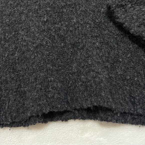 J. Crew Charcoal Marled Wool Popcorn Knit V-Neck Pullover Sweater - Picture 4 of 9